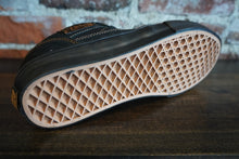 Load image into Gallery viewer, Vans Skate Half Cab black/black/brown