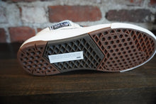 Load image into Gallery viewer, Vans Skate Half Cab Waffle Cup