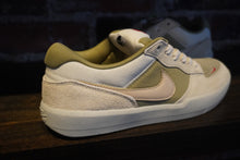 Load image into Gallery viewer, Nike SB Force 58 coconut milk/linen