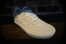 Load image into Gallery viewer, Vans Skate Safe Low blanc de blanc