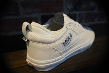 Load image into Gallery viewer, Vans Skate Safe Low blanc de blanc