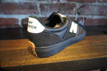 Load image into Gallery viewer, NB Numeric 340 black/white