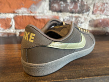 Load image into Gallery viewer, Nike SB Zoom Tennis Classic deep pewter/olive