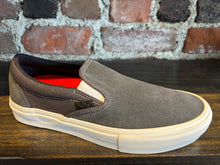 Load image into Gallery viewer, Vans Skate Slip On charcoal