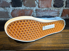 Load image into Gallery viewer, Vans Skate Slip On charcoal