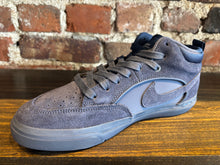 Load image into Gallery viewer, Nike SB React Leo navy/navy IR1889-400
