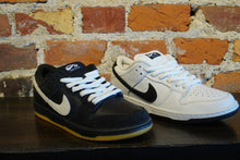 Load image into Gallery viewer, Nike SB Dunk Low Pro HF3704-003 and HF3704-100
