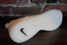 Load image into Gallery viewer, Nike SB NYJAH 4 white/black
