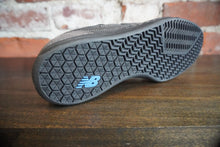 Load image into Gallery viewer, NB Numeric 440 V2 black/black NM440W02
