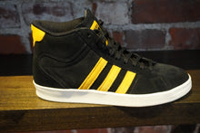 Load image into Gallery viewer, Adidas Superskate black/gold KJ3831
