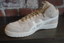 Load image into Gallery viewer, Asics Japan Pro MT feather grey/cream
