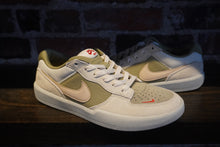 Load image into Gallery viewer, Nike SB Force 58 coconut milk/linen
