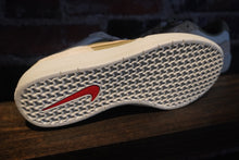 Load image into Gallery viewer, Nike SB Force 58 coconut milk/linen
