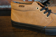 Load image into Gallery viewer, Vans Skate Chukka Vcu brown/black
