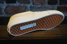 Load image into Gallery viewer, Vans Skate Era marshmallow
