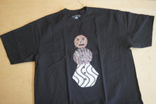 Load image into Gallery viewer, Quarter Snacks Big snack man tee
