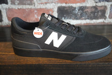 Load image into Gallery viewer, NB Numeric 272 black/white
