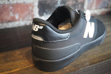 Load image into Gallery viewer, NB Numeric 272 black/white
