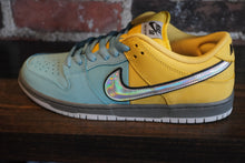 Load image into Gallery viewer, Nike SB Dunk Low Pro "Muni Fast Pass" IR1888-700
