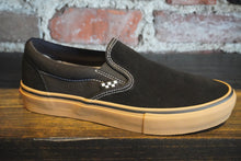 Load image into Gallery viewer, Vans Skate Slip On black/gum
