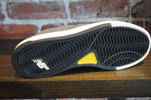 Load image into Gallery viewer, NB Numeric Foy cup grey/black
