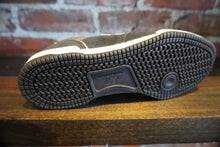 Load image into Gallery viewer, NB Numeric Tom Knox 600 black/grey
