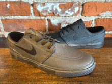 Load image into Gallery viewer, Nike SB Zoom Janoski OG+ &quot;Triple Black&quot; ISO FQ7621-001
