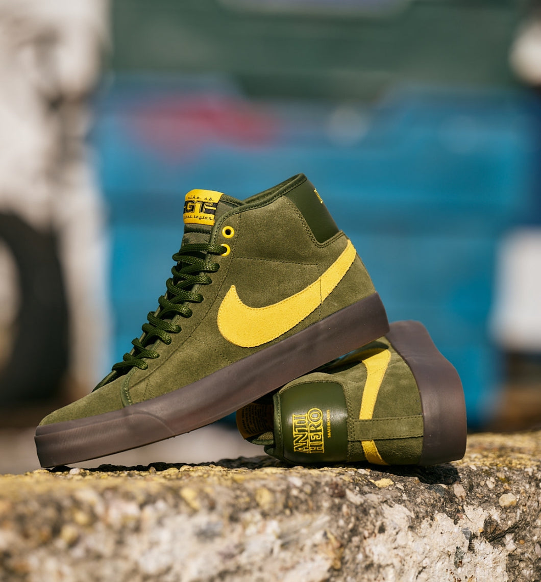 Nike SB Zoom Blazer Mid QS x Anti-Hero HM5838-300