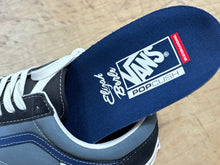 Load image into Gallery viewer, Vans Skate Old Skool Elijah Berle vintage blue
