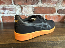Load image into Gallery viewer, Asics Japan Pro black/tan presidio
