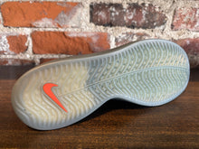 Load image into Gallery viewer, Nike SB Zoom Nyjah 4 cool grey
