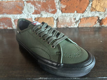 Load image into Gallery viewer, Vans AVE classic low X Hockey green/black
