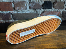 Load image into Gallery viewer, Vans Skate Era obsidian fern
