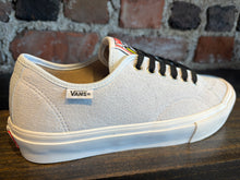 Load image into Gallery viewer, Vans Skate AVE Classic sky blue
