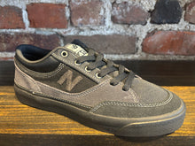 Load image into Gallery viewer, NB Numeric Franky 417 Low grey/black
