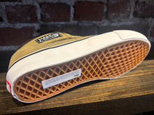 Load image into Gallery viewer, Vans Skate Half Cab olive/brown
