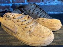 Load image into Gallery viewer, Nike SB P-Rod Zoom Air Low lt. tan
