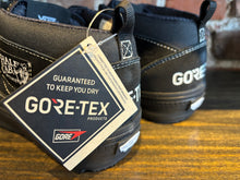 Load image into Gallery viewer, Vans Half Cab Gore-Tex black/black

