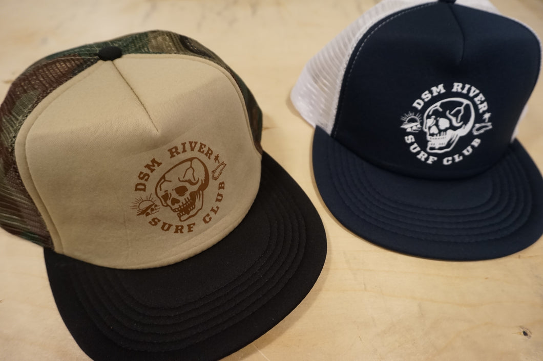 DSM River Surf Club trucker