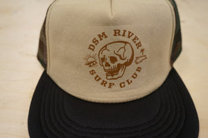 DSM River Surf Club trucker